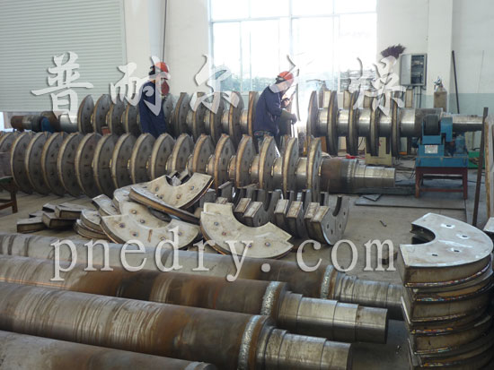 槳葉干燥機(jī)，槳葉軸制作現(xiàn)場